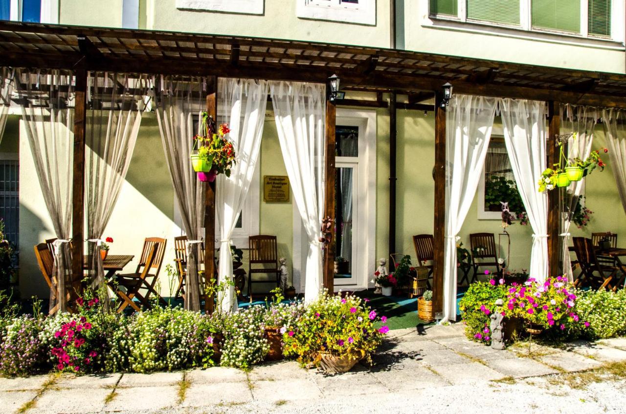 Trubarjev Art Boutique Hotel Lasko Ngoại thất bức ảnh
