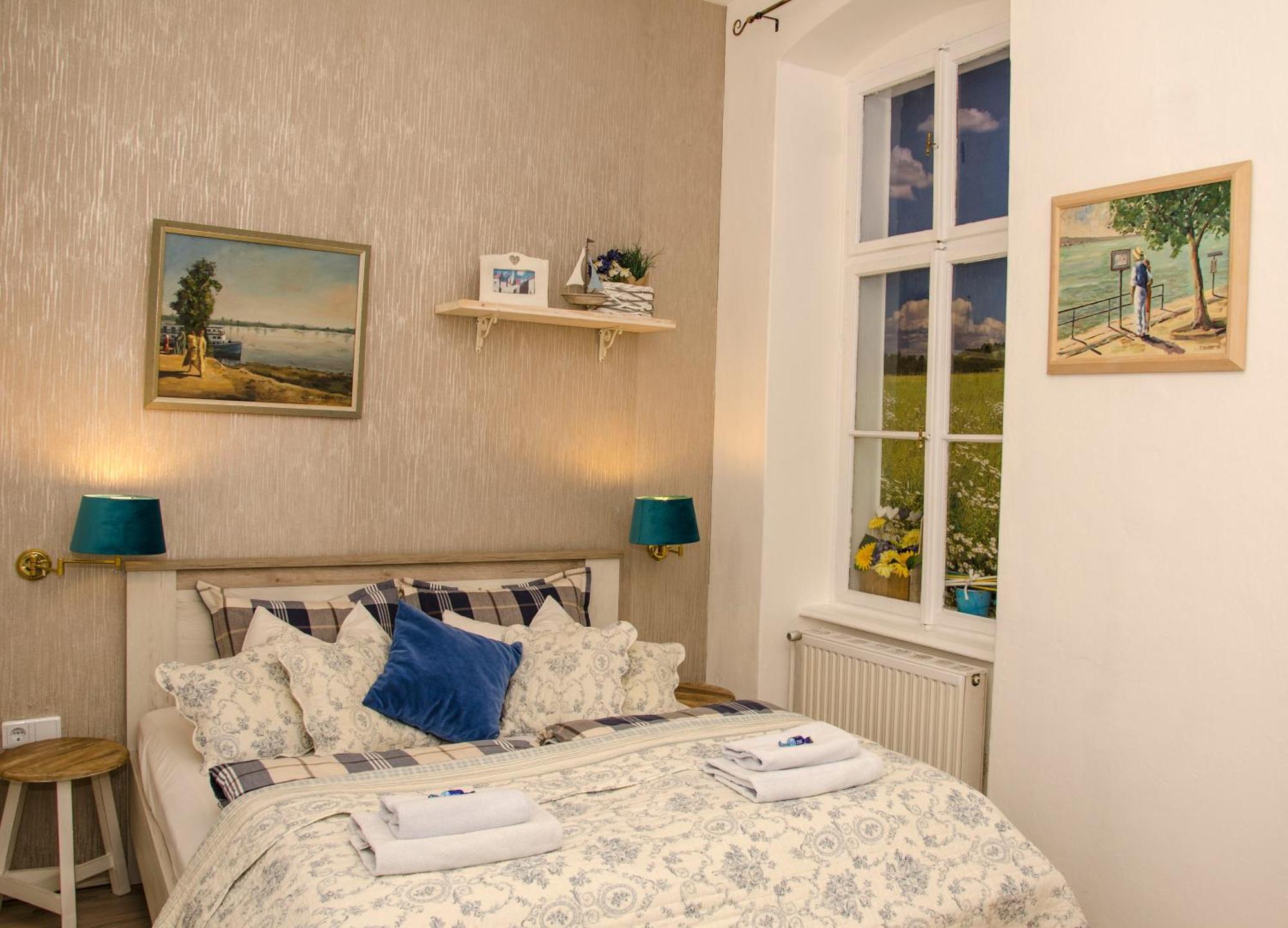 Trubarjev Art Boutique Hotel Lasko Phòng bức ảnh