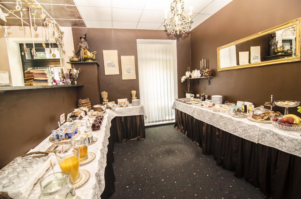Trubarjev Art Boutique Hotel Lasko Ngoại thất bức ảnh